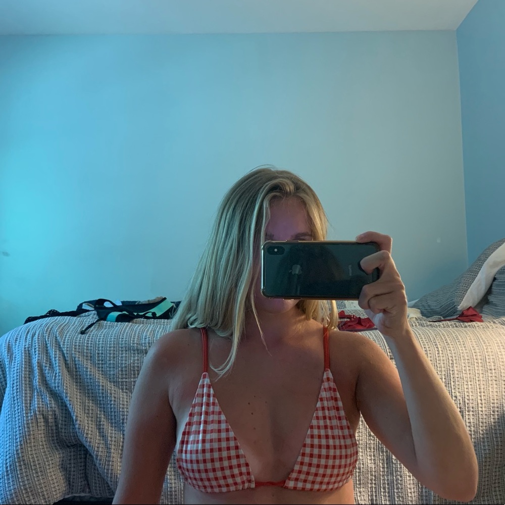 LOUNGE Swim Bikini Top